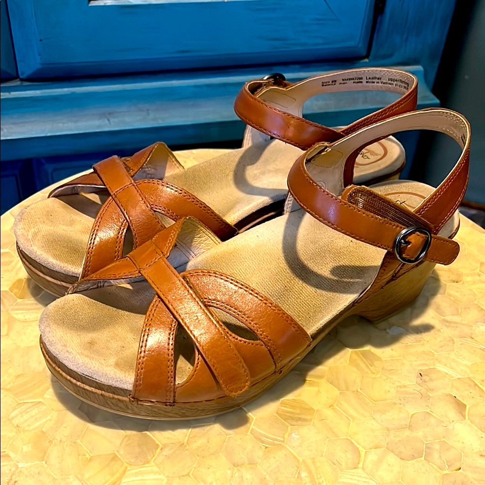 Dansko Season Full Grain leather sandal in Camel color